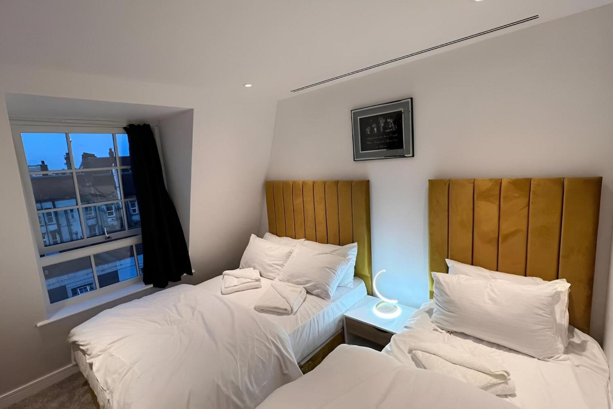 Reserve Amazing 2-Bedroom Penthouse In Marble Arch 74 Londyn Zewnętrze zdjęcie